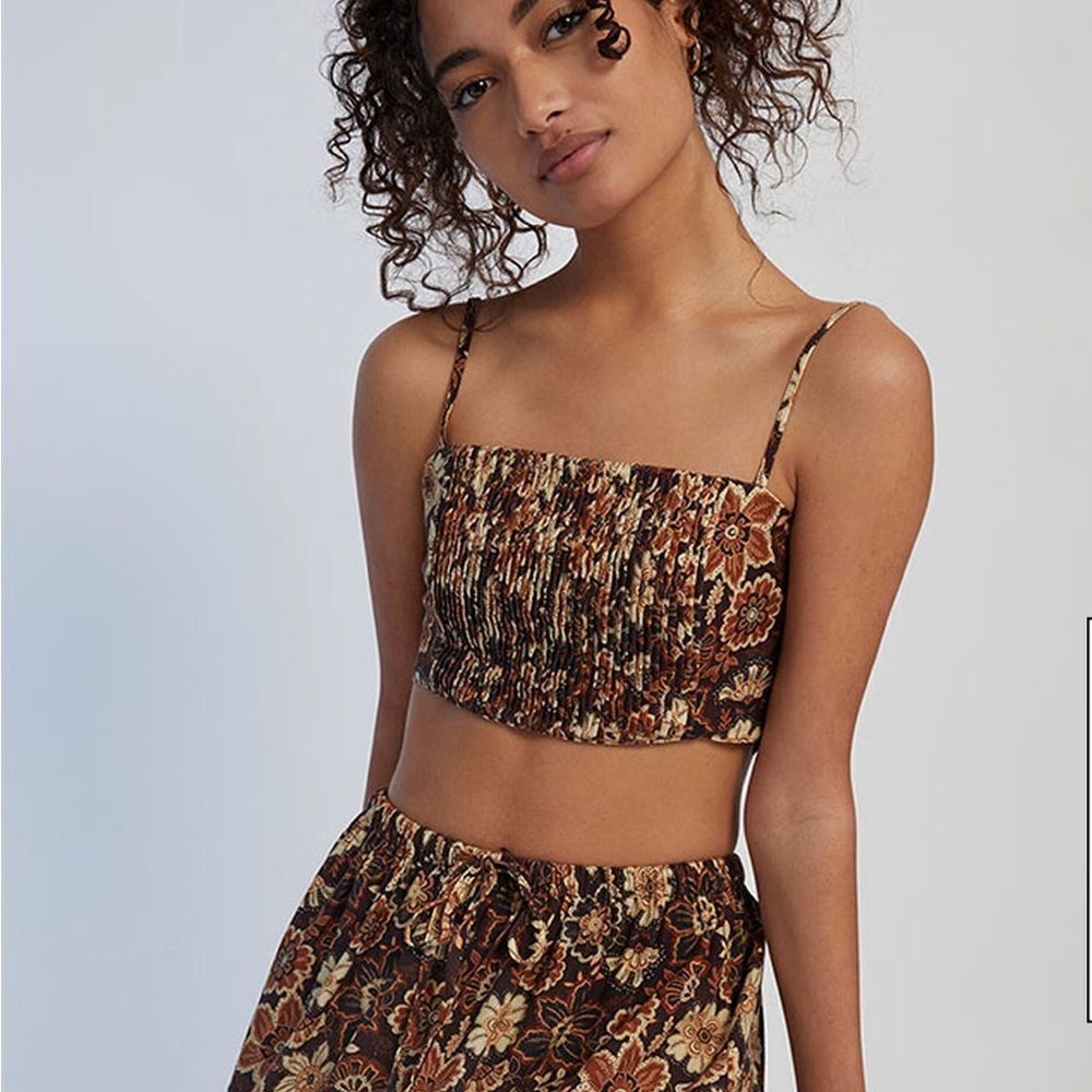 RYTHYM CANTABRIA FLORAL CROP TOP NWT